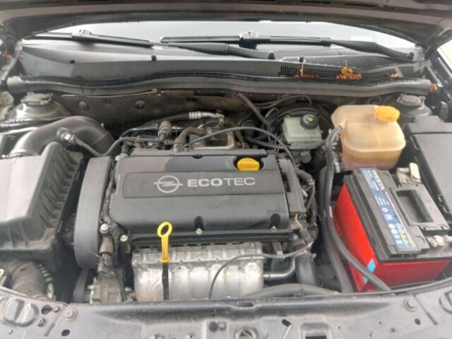 Чорний Опель Астра, об'ємом двигуна 1.6 л та пробігом 0 тис. км за 5900 $, фото 1 на Automoto.ua