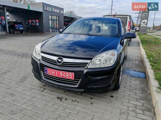 Черный Опель Астра, объемом двигателя 1.6 л и пробегом 194 тыс. км за 5300 $, фото 1 на Automoto.ua