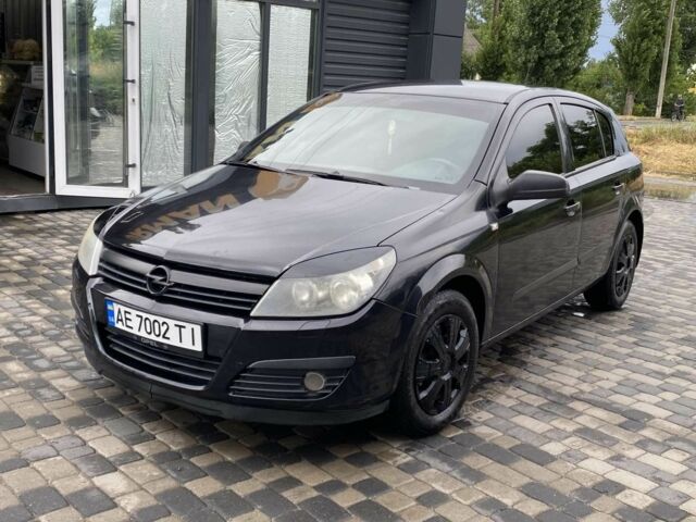 Черный Опель Астра, объемом двигателя 1.4 л и пробегом 225 тыс. км за 2995 $, фото 1 на Automoto.ua