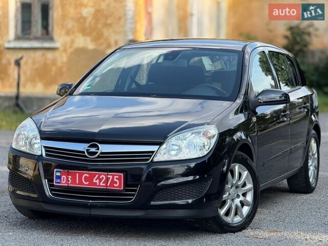 Чорний Опель Астра, об'ємом двигуна 1.6 л та пробігом 260 тис. км за 4800 $, фото 1 на Automoto.ua