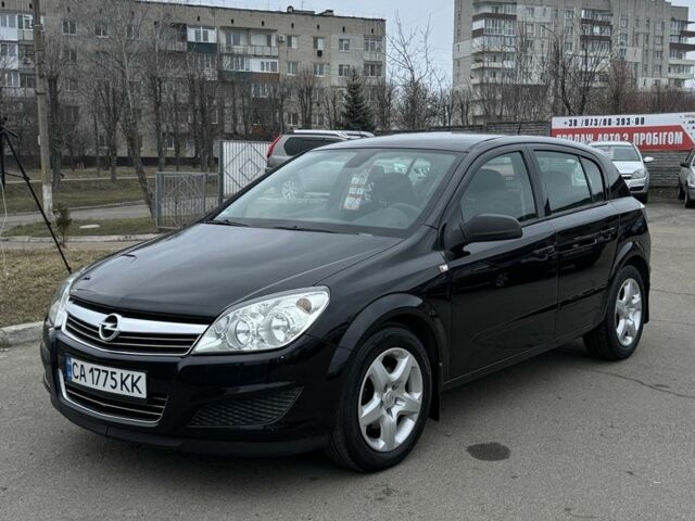 Черный Опель Астра, объемом двигателя 1.6 л и пробегом 201 тыс. км за 5800 $, фото 1 на Automoto.ua