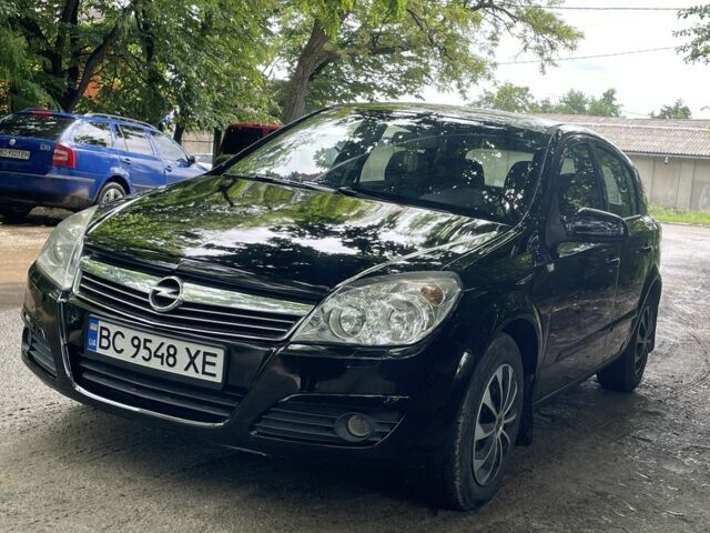 Чорний Опель Астра, об'ємом двигуна 1.6 л та пробігом 215 тис. км за 4200 $, фото 1 на Automoto.ua