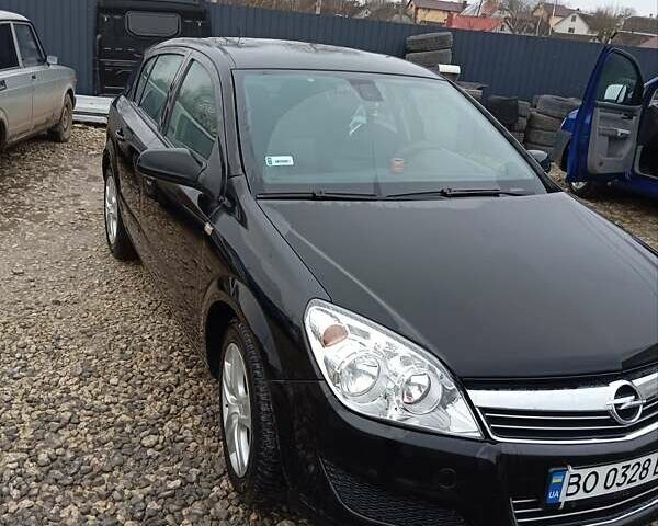 Чорний Опель Астра, об'ємом двигуна 1.69 л та пробігом 350 тис. км за 4700 $, фото 1 на Automoto.ua