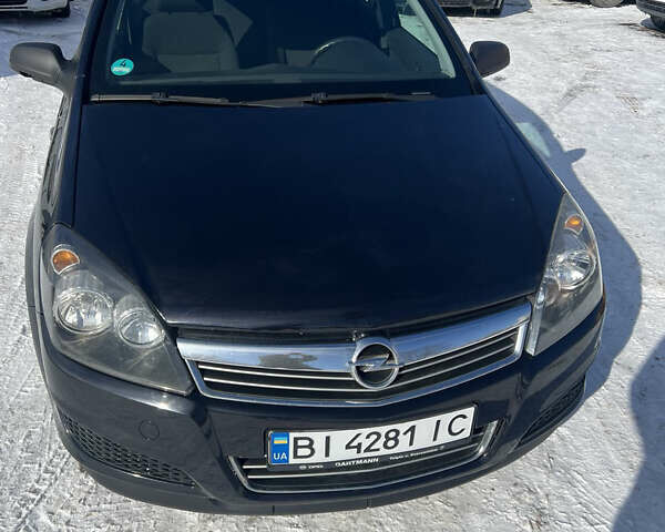 Черный Опель Астра, объемом двигателя 1.36 л и пробегом 180 тыс. км за 4200 $, фото 1 на Automoto.ua