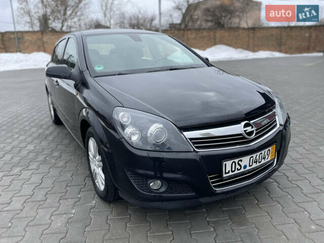 Чорний Опель Астра, об'ємом двигуна 1.6 л та пробігом 261 тис. км за 5900 $, фото 1 на Automoto.ua