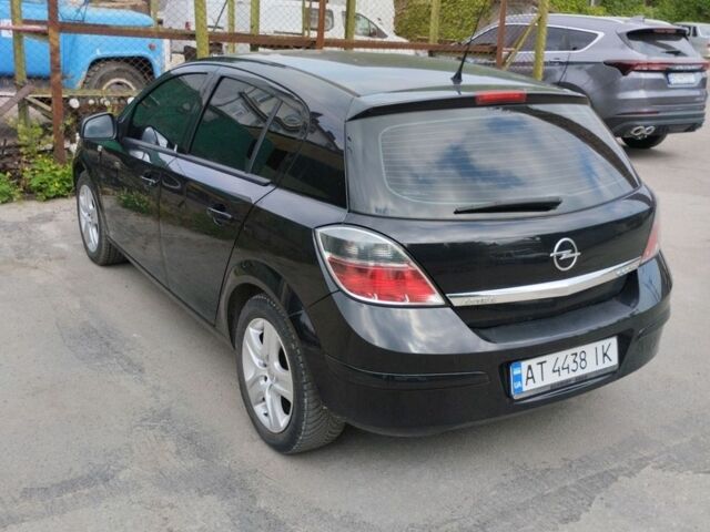 Чорний Опель Астра, об'ємом двигуна 1.36 л та пробігом 254 тис. км за 5000 $, фото 1 на Automoto.ua