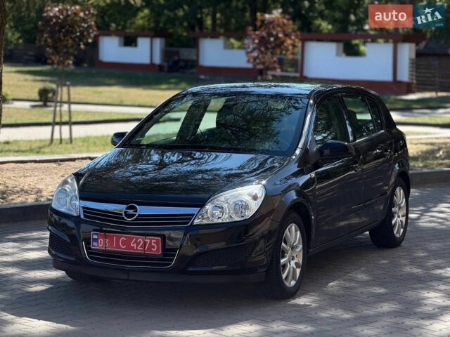 Чорний Опель Астра, об'ємом двигуна 1.6 л та пробігом 187 тис. км за 4950 $, фото 1 на Automoto.ua