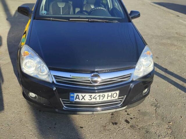 Чорний Опель Астра, об'ємом двигуна 1.4 л та пробігом 326 тис. км за 4900 $, фото 1 на Automoto.ua