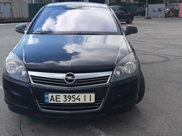 Чорний Опель Астра, об'ємом двигуна 1.4 л та пробігом 244 тис. км за 6300 $, фото 1 на Automoto.ua