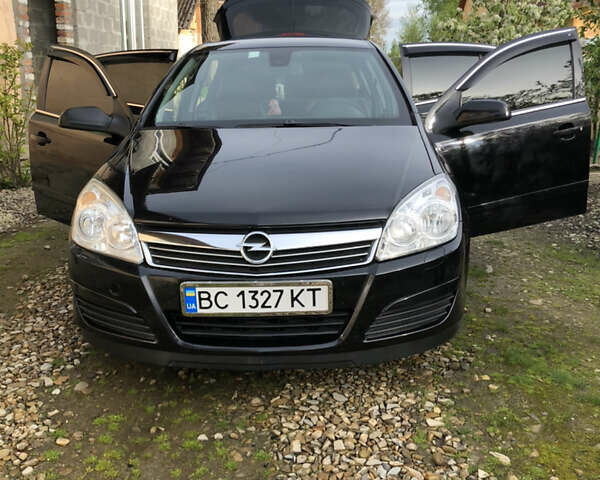 Чорний Опель Астра, об'ємом двигуна 1.7 л та пробігом 192 тис. км за 5600 $, фото 1 на Automoto.ua