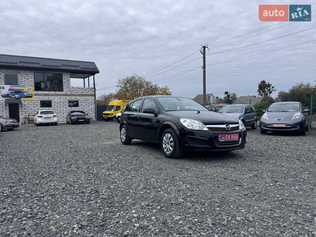 Опель Астра 2009 в Звенигородка на Automoto.ua Черный Опель Астра, объемом двигателя 1.6 л и пробегом 250 тыс. км за 5550 $, фото 1 на Automoto.ua
