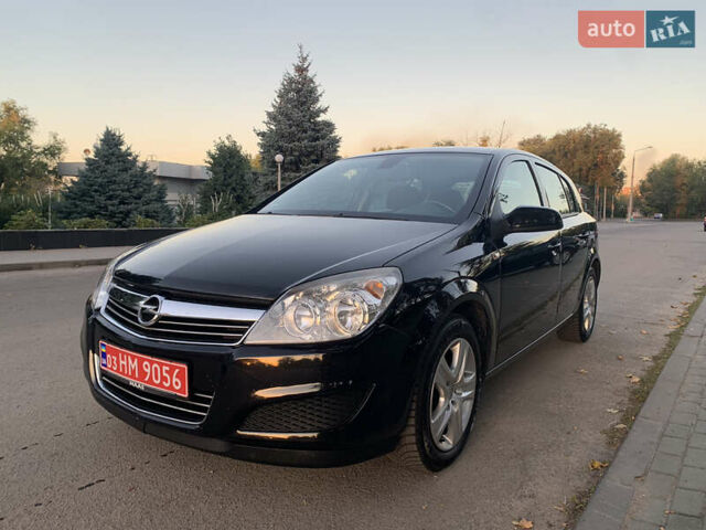 Черный Опель Астра, объемом двигателя 1.6 л и пробегом 234 тыс. км за 5700 $, фото 1 на Automoto.ua
