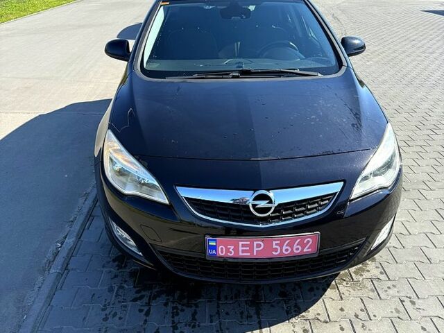 Чорний Опель Астра, об'ємом двигуна 1.6 л та пробігом 174 тис. км за 7899 $, фото 1 на Automoto.ua
