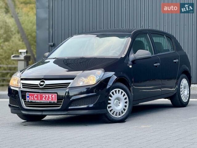 Черный Опель Астра, объемом двигателя 1.4 л и пробегом 215 тыс. км за 5899 $, фото 1 на Automoto.ua
