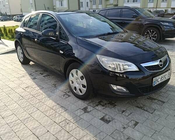 Чорний Опель Астра, об'ємом двигуна 1.6 л та пробігом 249 тис. км за 6000 $, фото 1 на Automoto.ua
