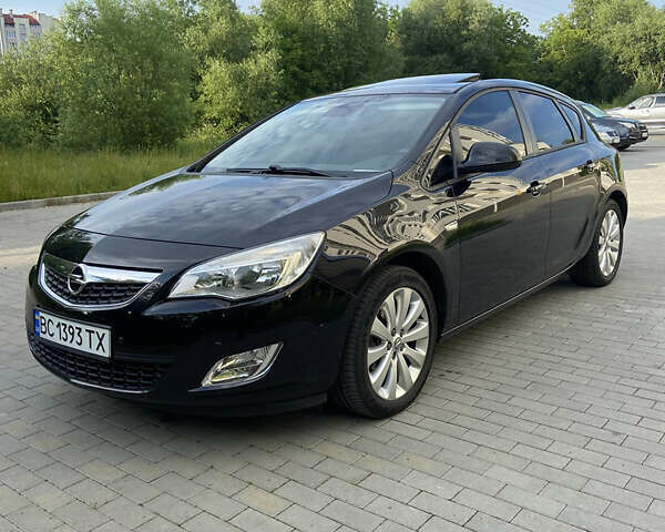Черный Опель Астра, объемом двигателя 1.6 л и пробегом 197 тыс. км за 8300 $, фото 1 на Automoto.ua
