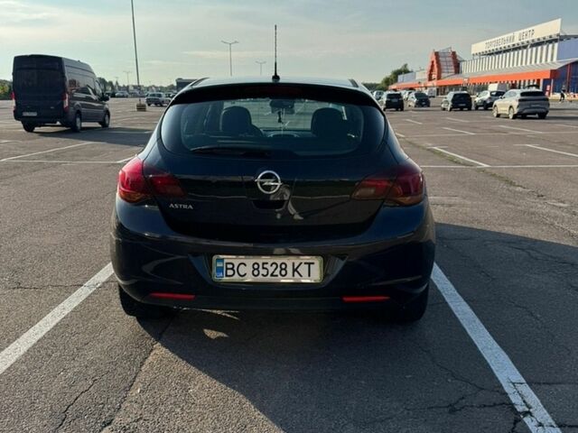Чорний Опель Астра, об'ємом двигуна 1.3 л та пробігом 236 тис. км за 5000 $, фото 1 на Automoto.ua
