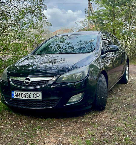 Черный Опель Астра, объемом двигателя 1.6 л и пробегом 230 тыс. км за 6700 $, фото 1 на Automoto.ua
