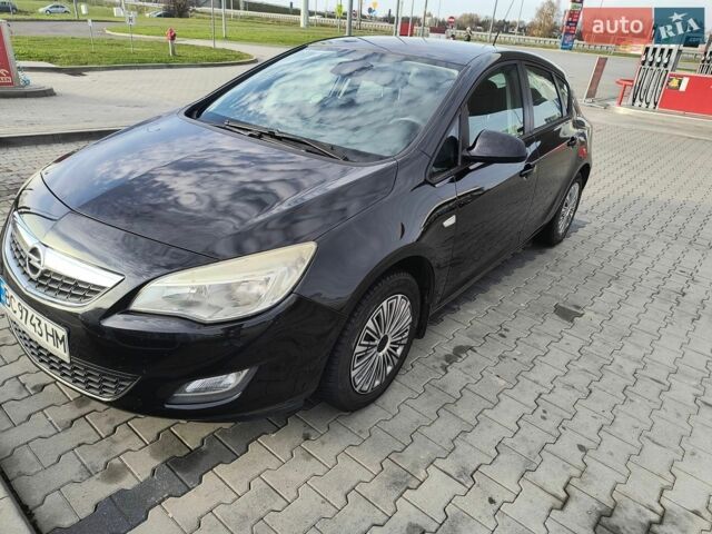 Черный Опель Астра, объемом двигателя 1.3 л и пробегом 195 тыс. км за 6300 $, фото 1 на Automoto.ua