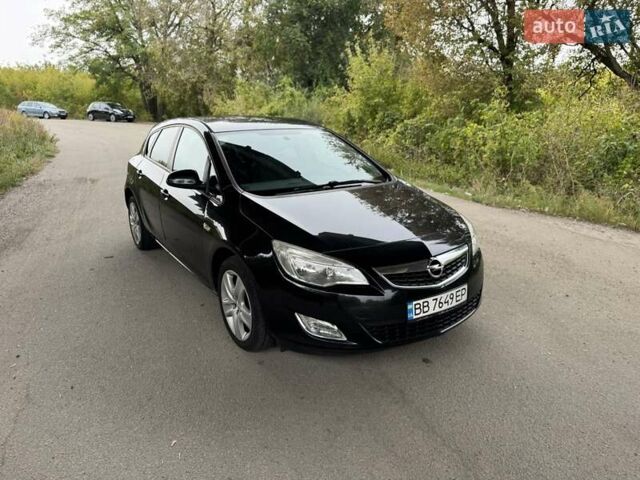 Черный Опель Астра, объемом двигателя 1.69 л и пробегом 249 тыс. км за 3950 $, фото 1 на Automoto.ua
