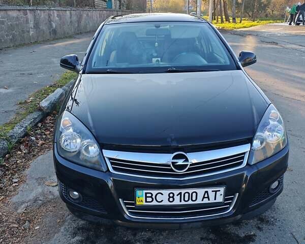 Чорний Опель Астра, об'ємом двигуна 1.36 л та пробігом 261 тис. км за 6900 $, фото 1 на Automoto.ua