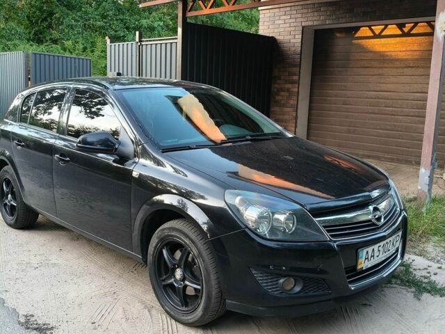 Черный Опель Астра, объемом двигателя 1.6 л и пробегом 253 тыс. км за 5200 $, фото 1 на Automoto.ua