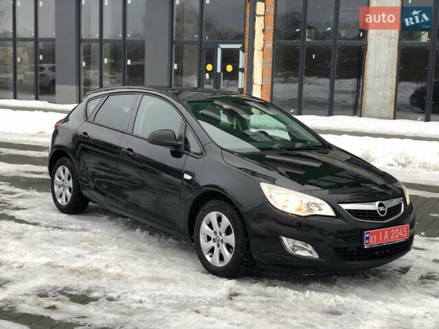 Чорний Опель Астра, об'ємом двигуна 1.6 л та пробігом 155 тис. км за 8350 $, фото 1 на Automoto.ua