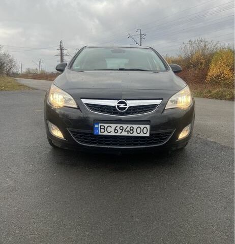 Чорний Опель Астра, об'ємом двигуна 1.4 л та пробігом 165 тис. км за 3312 $, фото 1 на Automoto.ua