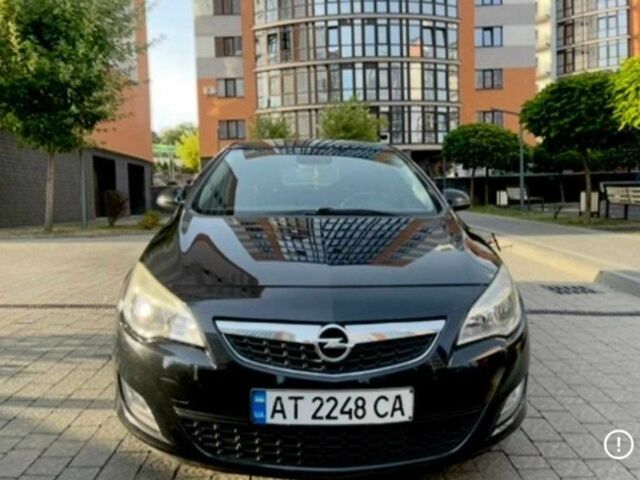 Опель Астра 2012 в Ивано-Франковске на Automoto.ua Черный Опель Астра, объемом двигателя 1.7 л и пробегом 254 тыс. км за 7200 $, фото 1 на Automoto.ua