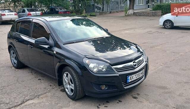 Опель Астра 2012 у Харкові на Automoto.ua Чорний Опель Астра, об'ємом двигуна 1.6 л та пробігом 201 тис. км за 6200 $, фото 1 на Automoto.ua