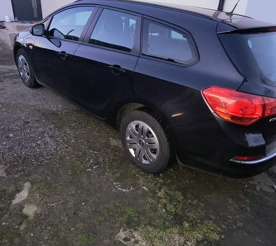Чорний Опель Астра, об'ємом двигуна 1.3 л та пробігом 306 тис. км за 5800 $, фото 1 на Automoto.ua