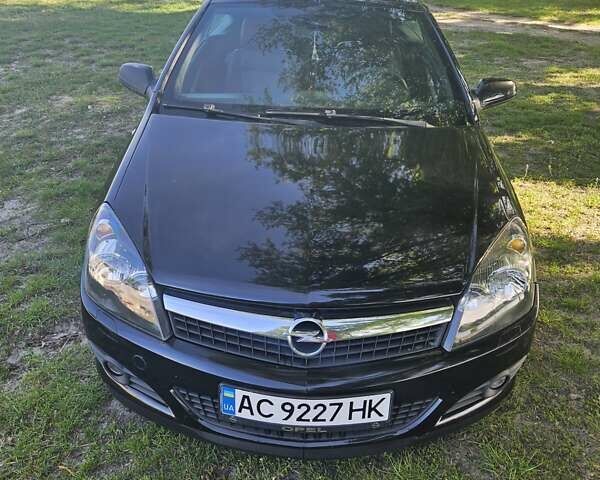 Чорний Опель Астра, об'ємом двигуна 1.6 л та пробігом 325 тис. км за 6400 $, фото 1 на Automoto.ua