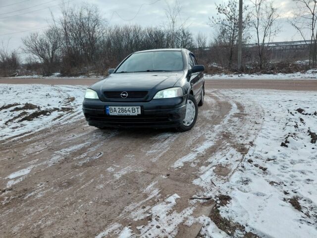 Чорний Опель Астра, об'ємом двигуна 1.4 л та пробігом 160 тис. км за 4100 $, фото 1 на Automoto.ua