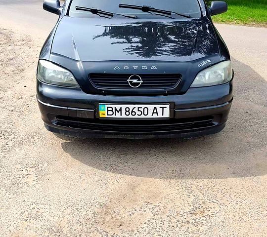 Черный Опель Астра, объемом двигателя 1.6 л и пробегом 200 тыс. км за 3250 $, фото 1 на Automoto.ua