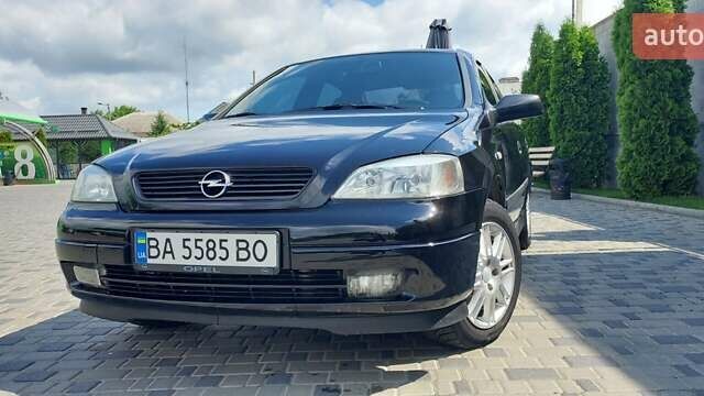 Чорний Опель Астра, об'ємом двигуна 1.6 л та пробігом 245 тис. км за 5000 $, фото 1 на Automoto.ua