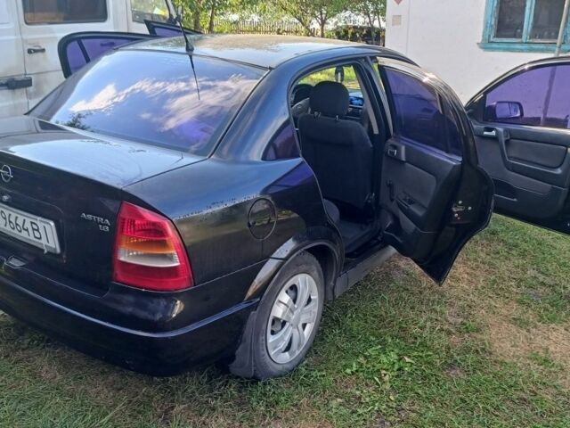 Чорний Опель Астра, об'ємом двигуна 1.6 л та пробігом 254 тис. км за 2300 $, фото 1 на Automoto.ua