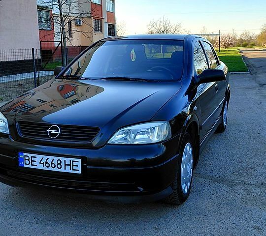 Чорний Опель Астра, об'ємом двигуна 1.4 л та пробігом 0 тис. км за 3000 $, фото 1 на Automoto.ua