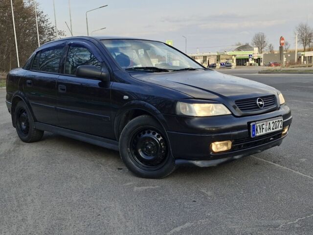 Чорний Опель Астра, об'ємом двигуна 1.4 л та пробігом 251 тис. км за 2950 $, фото 1 на Automoto.ua