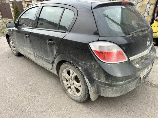 Черный Опель Астра, объемом двигателя 1.4 л и пробегом 270 тыс. км за 2450 $, фото 1 на Automoto.ua