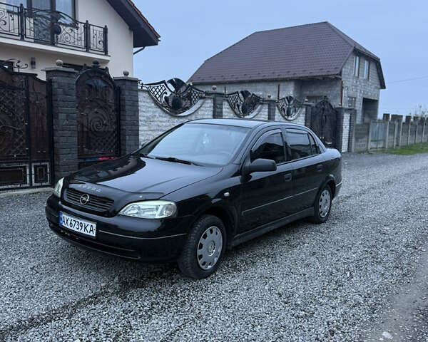 Черный Опель Астра, объемом двигателя 1.36 л и пробегом 260 тыс. км за 2900 $, фото 1 на Automoto.ua