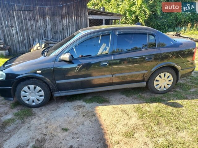 Чорний Опель Астра, об'ємом двигуна 1.36 л та пробігом 276 тис. км за 4000 $, фото 1 на Automoto.ua