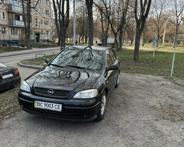 Чорний Опель Астра, об'ємом двигуна 1.4 л та пробігом 178 тис. км за 3800 $, фото 1 на Automoto.ua
