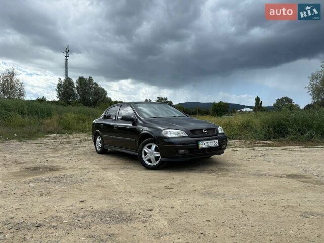 Черный Опель Астра, объемом двигателя 1.39 л и пробегом 275 тыс. км за 3000 $, фото 1 на Automoto.ua
