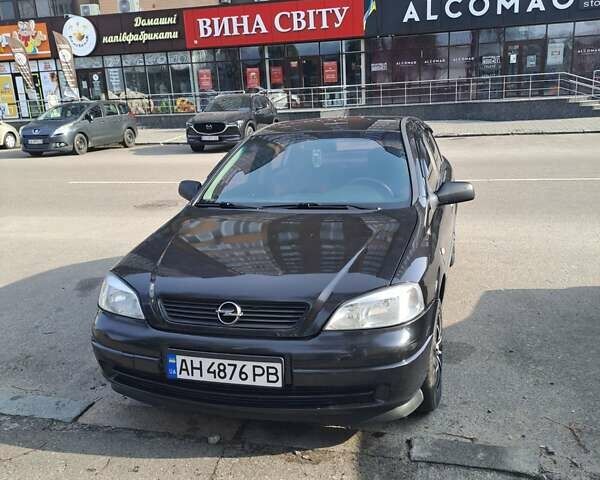 Чорний Опель Астра, об'ємом двигуна 1.4 л та пробігом 250 тис. км за 3500 $, фото 1 на Automoto.ua