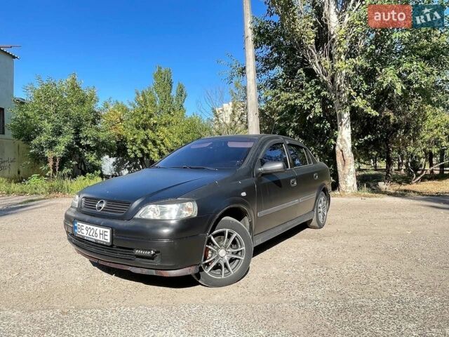 Чорний Опель Астра, об'ємом двигуна 1.6 л та пробігом 186 тис. км за 4600 $, фото 1 на Automoto.ua