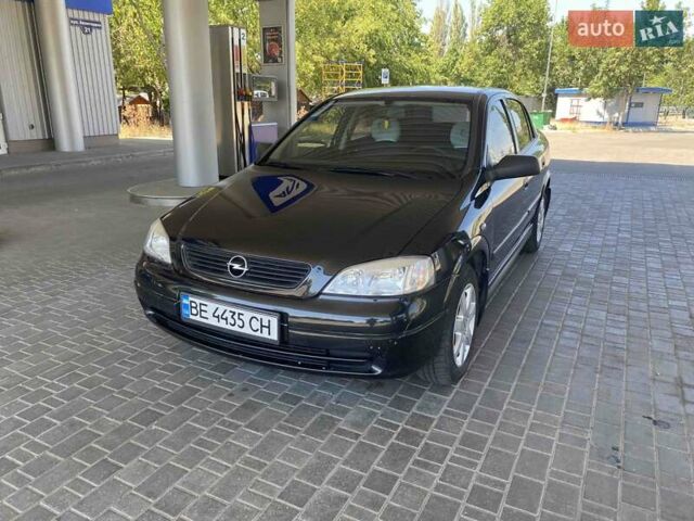Чорний Опель Астра, об'ємом двигуна 1.4 л та пробігом 107 тис. км за 4800 $, фото 1 на Automoto.ua