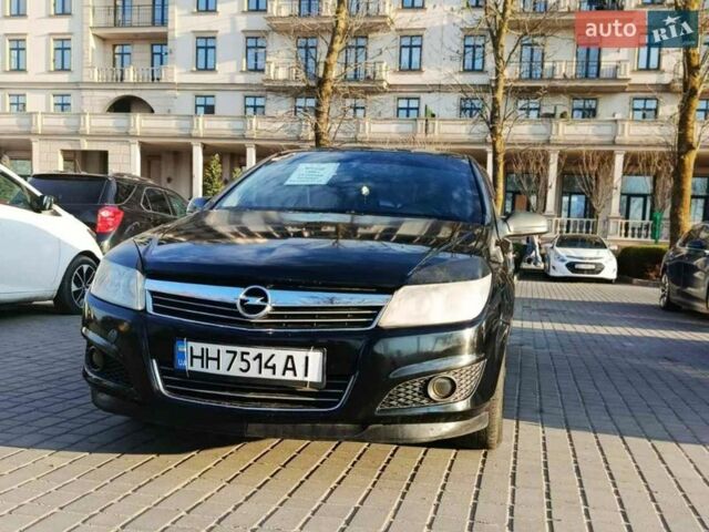Черный Опель Астра, объемом двигателя 1.8 л и пробегом 212 тыс. км за 4999 $, фото 1 на Automoto.ua
