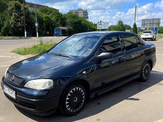 Чорний Опель Астра, об'ємом двигуна 1.4 л та пробігом 227 тис. км за 3000 $, фото 1 на Automoto.ua