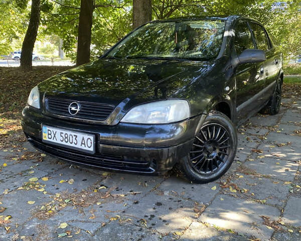 Черный Опель Астра, объемом двигателя 1.36 л и пробегом 292 тыс. км за 2500 $, фото 1 на Automoto.ua