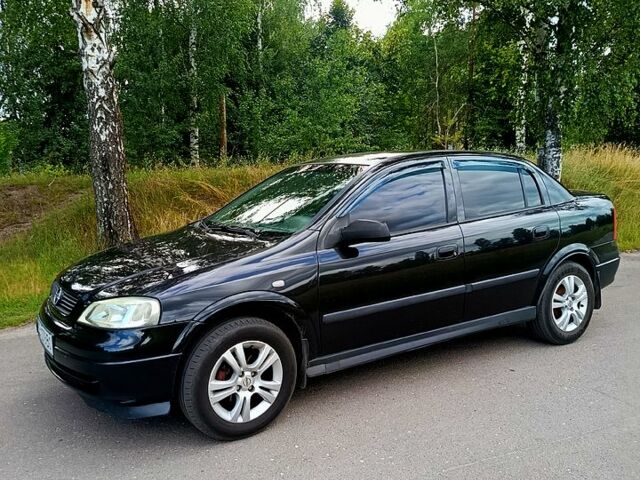 Чорний Опель Астра, об'ємом двигуна 1.6 л та пробігом 300 тис. км за 4000 $, фото 1 на Automoto.ua